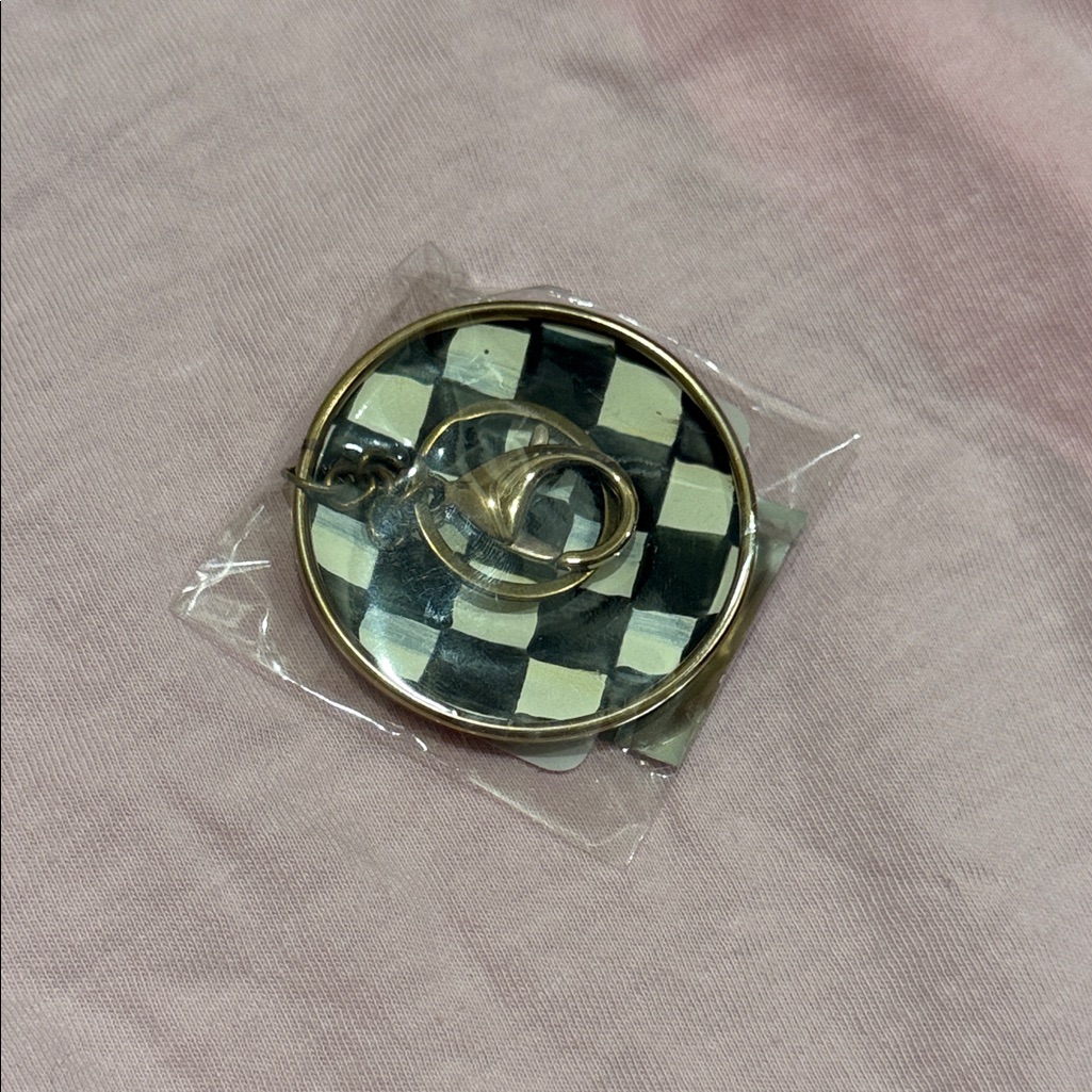 Mackenzie-Childs ‘Courtly Check Enamel Key Ring’
